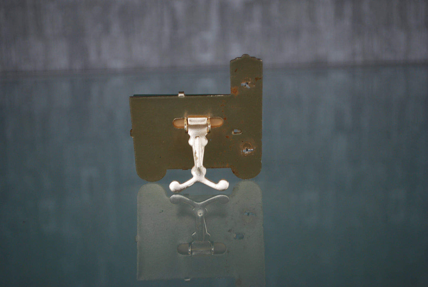 Preorder Kremlin thermometer klein goudkleur aluminium