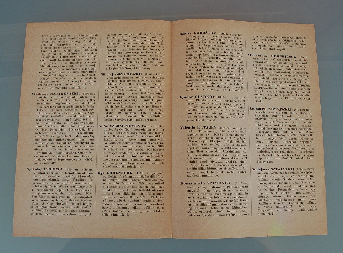 Preorder Postermap Grootheden uit de Sovjet Literatuur