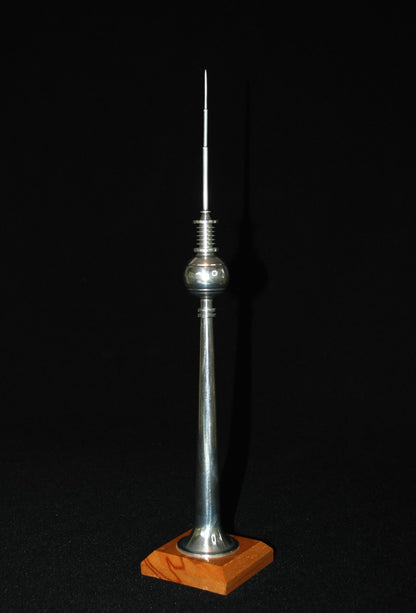 Vintage Zendtoren DDR Berlijn 38 cm