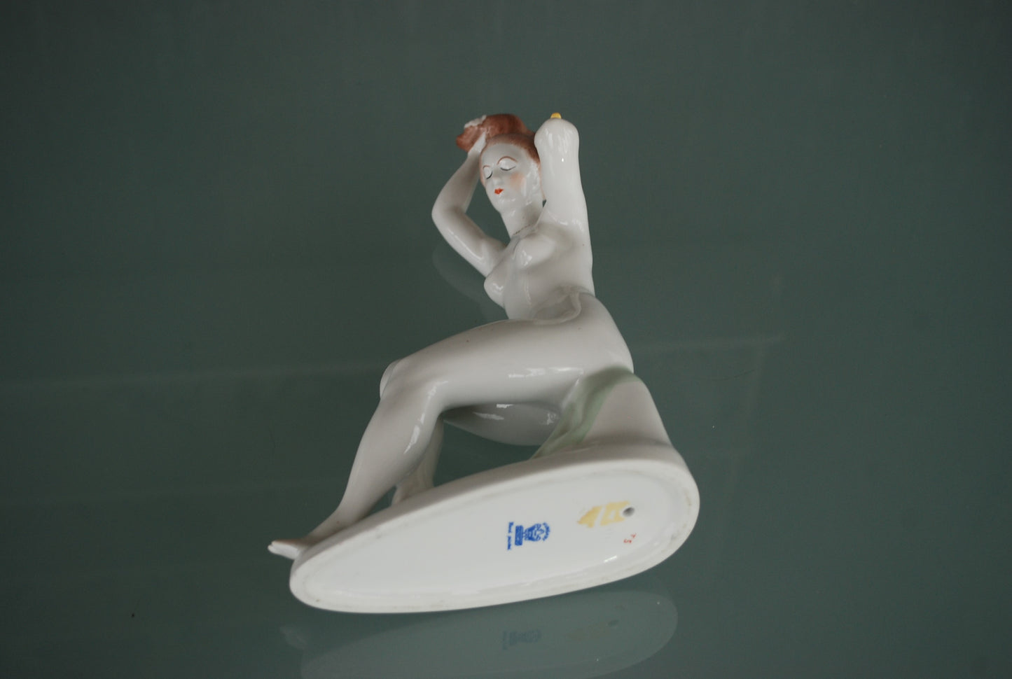 Preorder Erotisch naakt beeld vrouw met gouden ketting Kunstenaar Jenő Hanzély