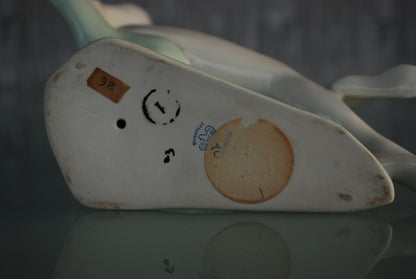 Preorder Elegante vrouw op boomstronk vintage erotisch naakt