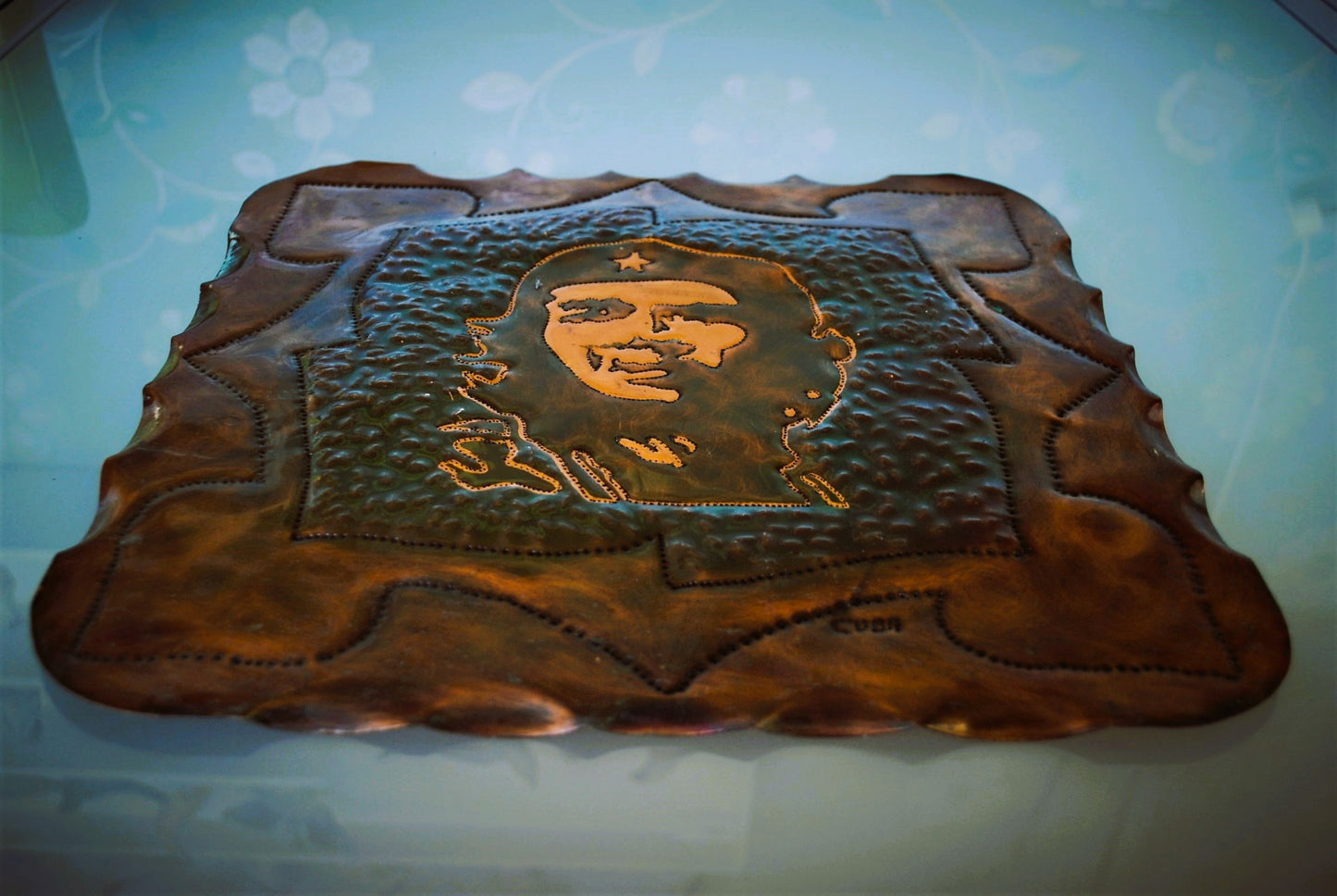 Che Guevara, Wandbord van Koper Argentijns marxistisch revolutionair en guerrillaleider.