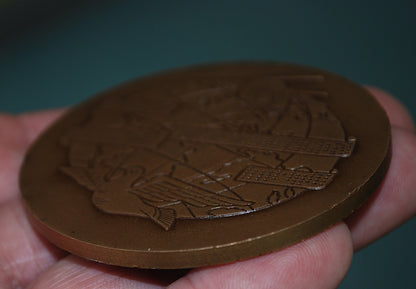 100 jaar Staatspersbureau 1880 -1980 Brons