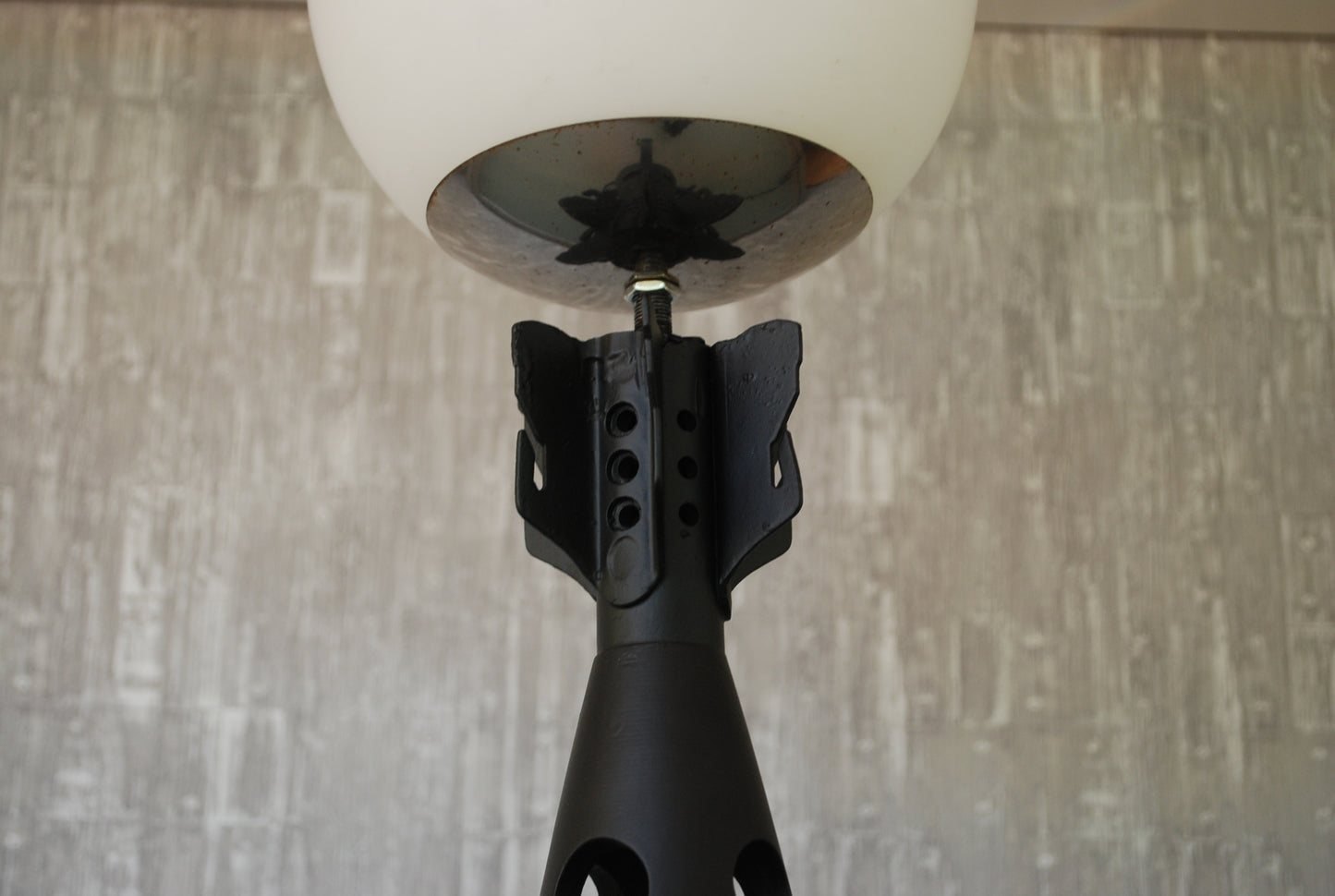 Cut-away Mortier Lamp en Bureau / Wand decoratie