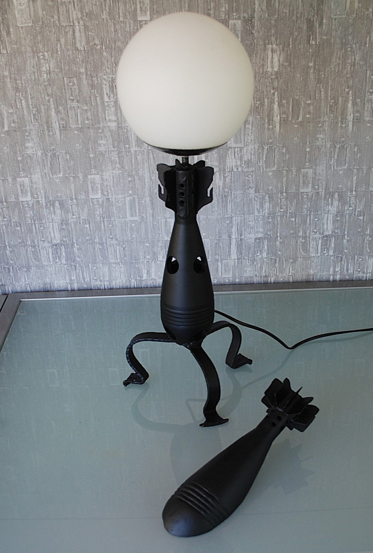 Cut-away Mortier Lamp en Bureau / Wand decoratie