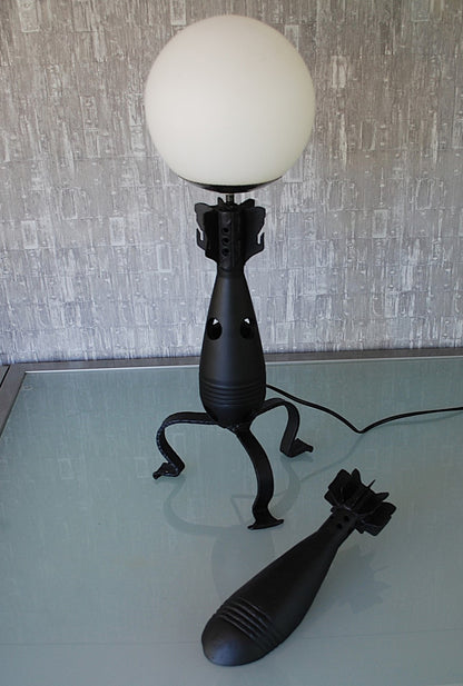 Cut-away Mortier Lamp en Bureau / Wand decoratie