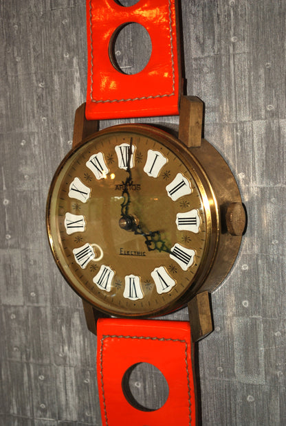 Retro Mid Century XXL Oranje 1970's Pop-art Polshorloge-vormige wand klok van Arctos