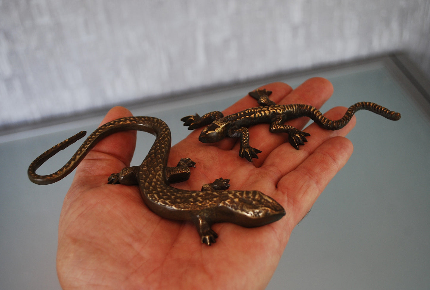 Hagedis tafelornamenten 2 stuks van messing