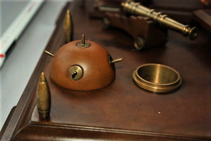 Marine CCCP Officiers bureau ornament.