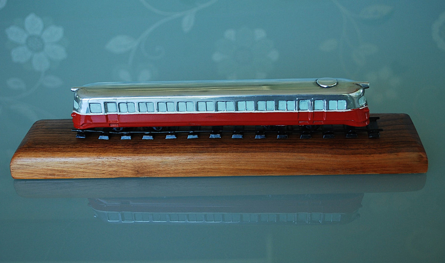 Vintage hoogglans aluminium Trein Tram