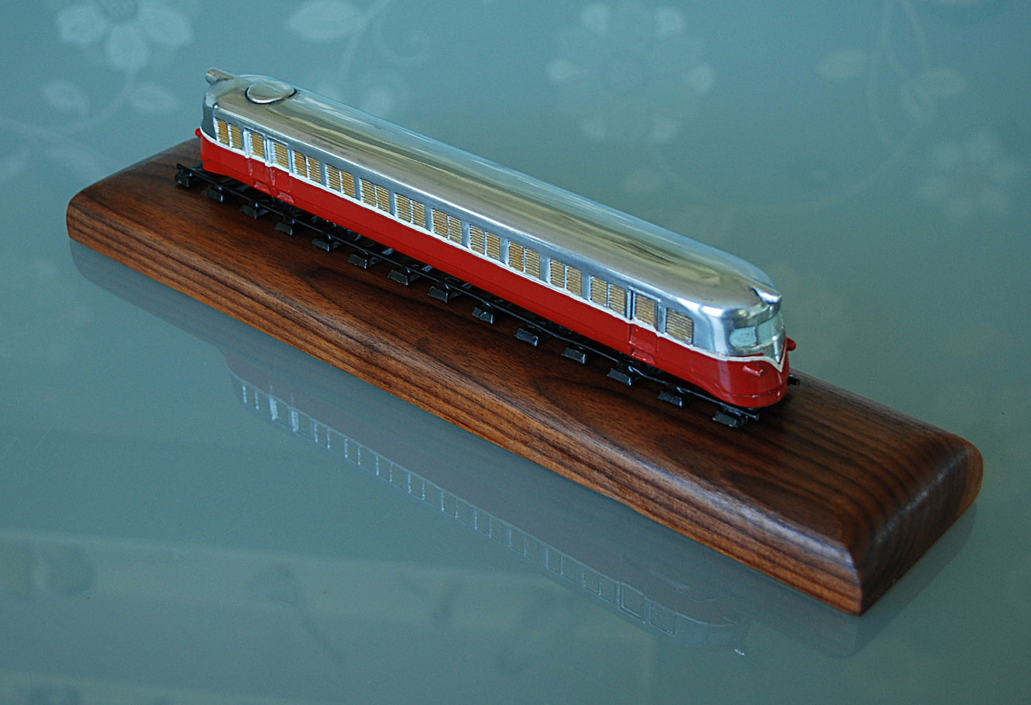 Vintage hoogglans aluminium Trein Tram