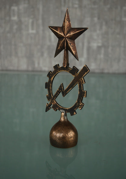 Vlag stok punt met ster, tandwiel en bliksemschicht