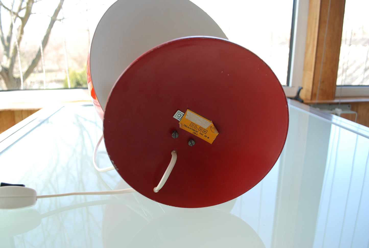 Retro Lamp Red White Cubist shape