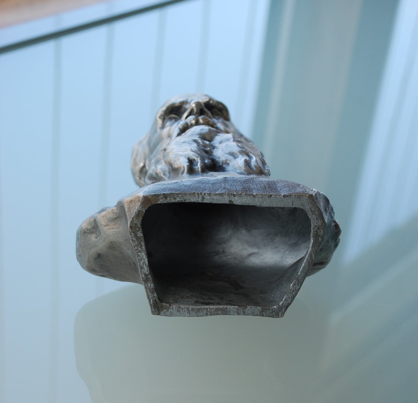 Buste van Leo Tolstoi, Russische schrijver. *