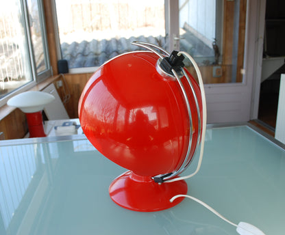 Retro Lamp Red White Cubist shape