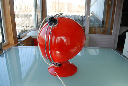 Retro Lamp Red White Cubist shape