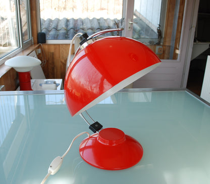 Retro Lamp Red White Cubist shape