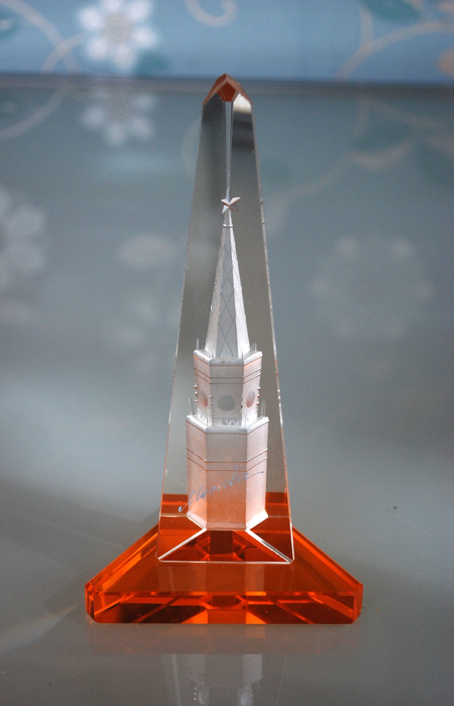 Kristal Obelisk Torens Kremlin + Ostankino