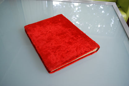 Ruimtevaart foto kaart album rood velours met Boctok voorop van aluminium *