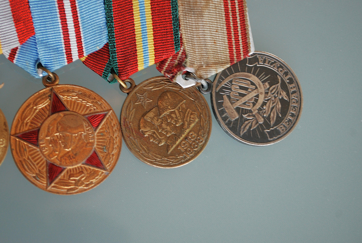9 Sovjet medailles op 1 beugel WW2 *