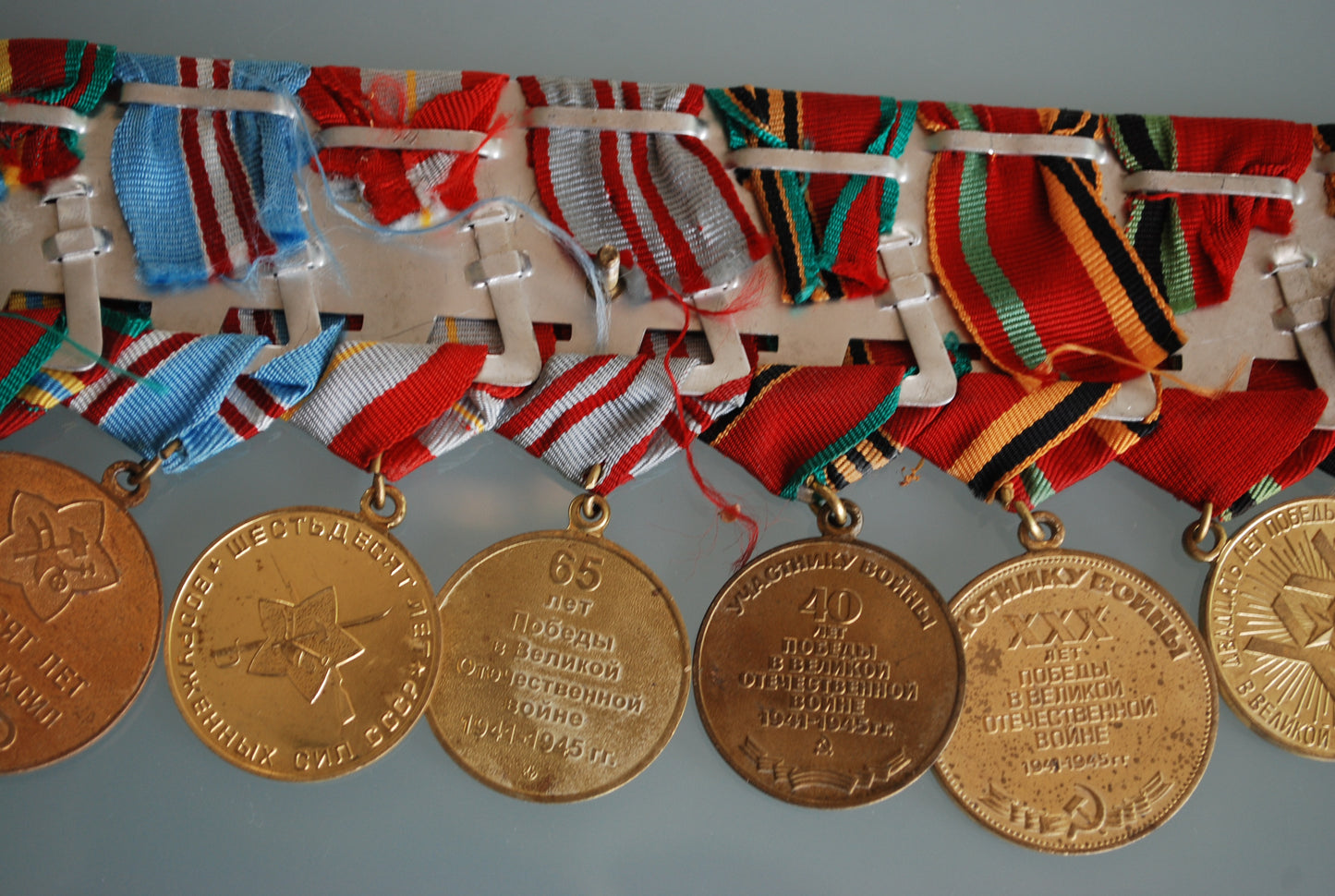 9 Sovjet medailles op 1 beugel WW2 *