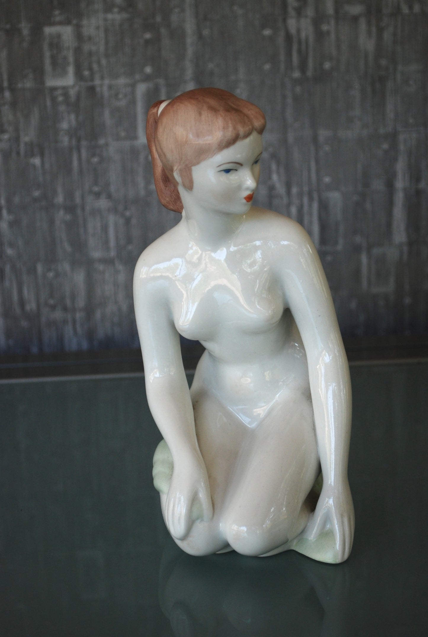 Naakte Vrouw zittend met groene doek 1960's *