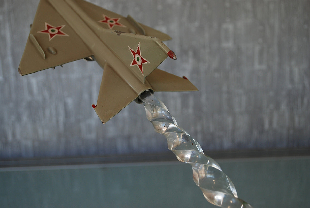 Jet MIG 21-F Handgemaakt op prachtige voetstuk *
