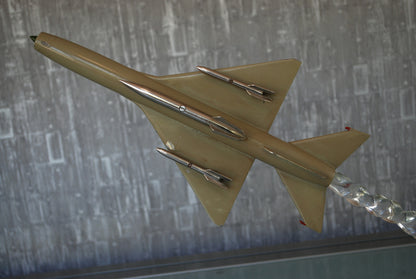 Jet MIG 21-F Handgemaakt op prachtige voetstuk *