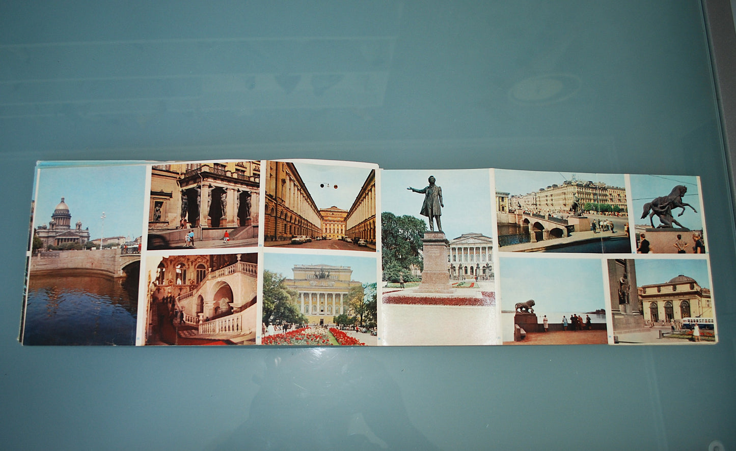 Cards map Expand Leningrad Front Lenin statue *