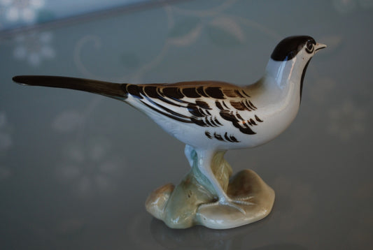 White Wagtail porcelain bird figurine