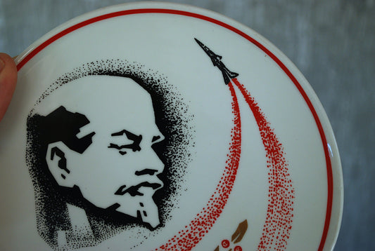 Lenin met raket 100 jaar Porselein in doos Hollohaza porselein *