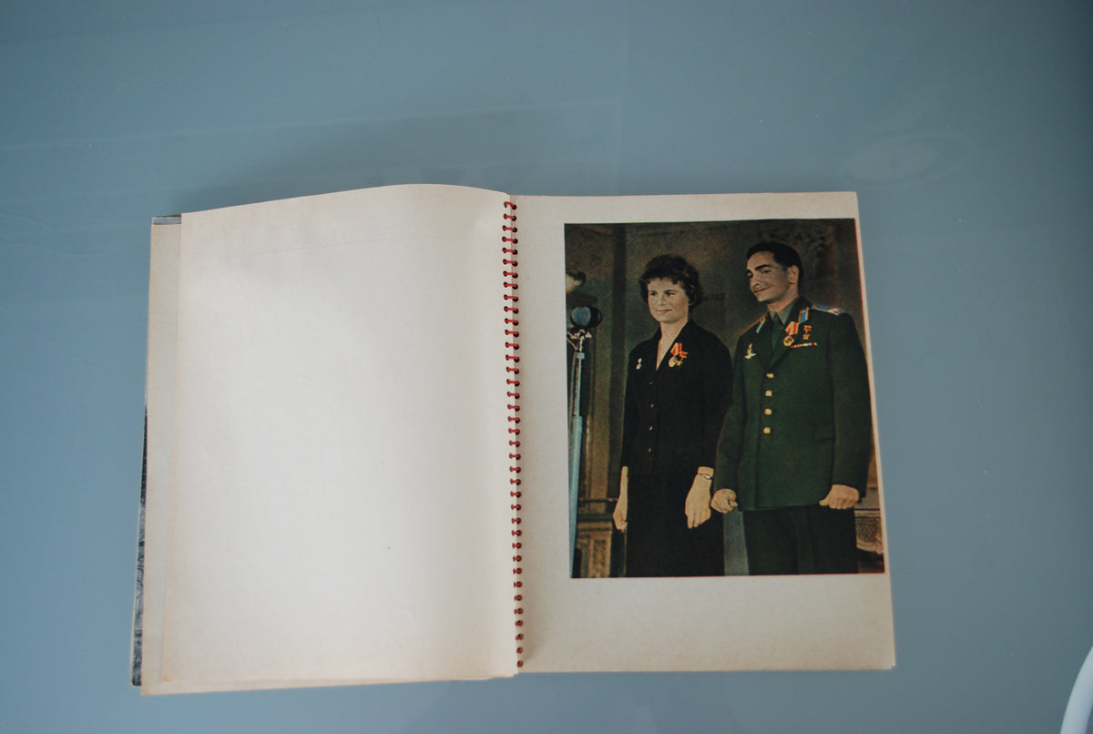 Foto / Notitie boek 1964 Internationale seminars en cursussen Russische taal *