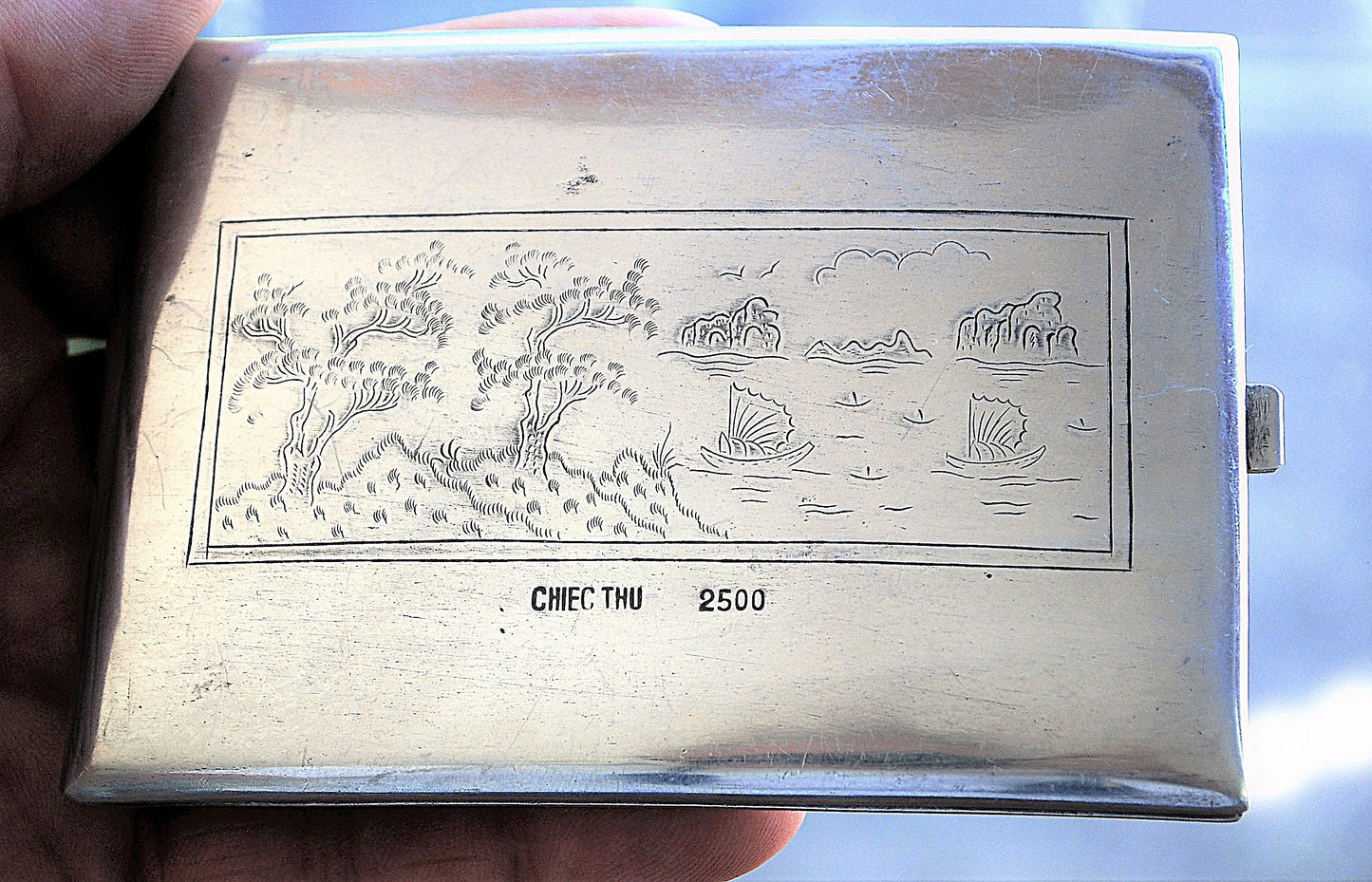 Sigaretten Doos Vietnamese zeilboten, de Junk. Souvenir Vietnamese oorlog