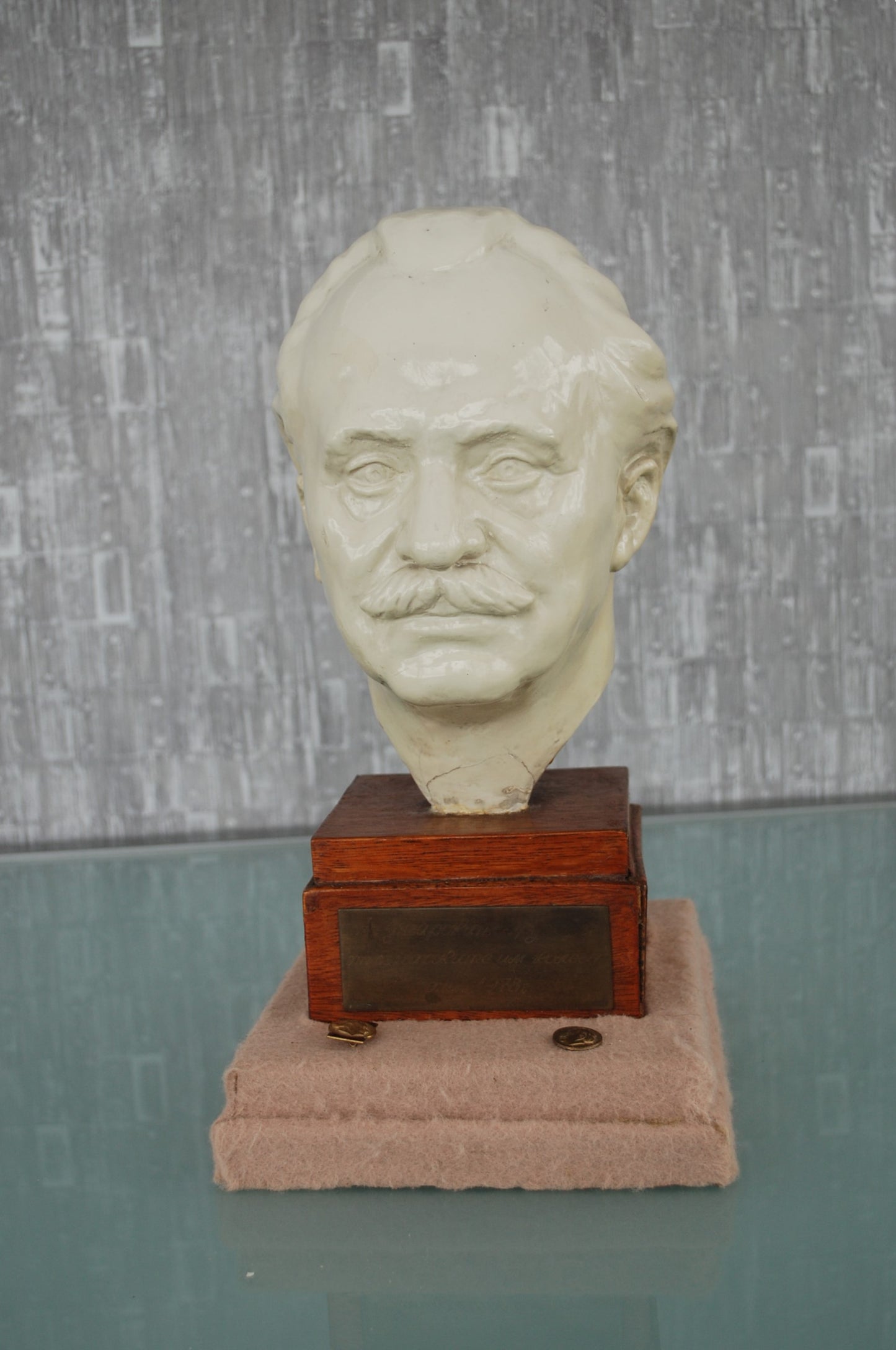 Preorder Georgi Dimitrov Porselein hoofd. Bulgarije