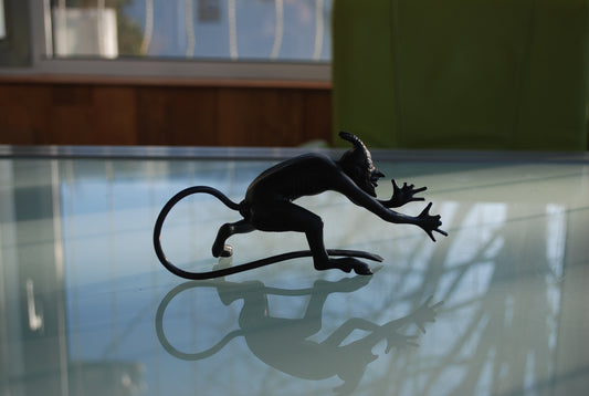 Duivel trekt lange neus Kasli ijzeren sculptuur CCCP *