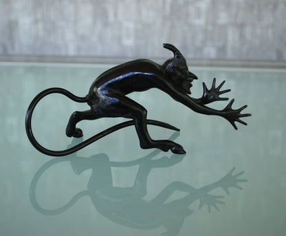 Devil pulls a long nose Kasli iron sculpture CCCP.