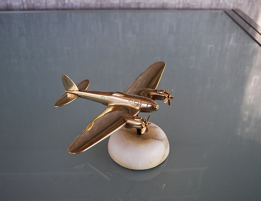 Heinkel He 111 Messing op wit marmer