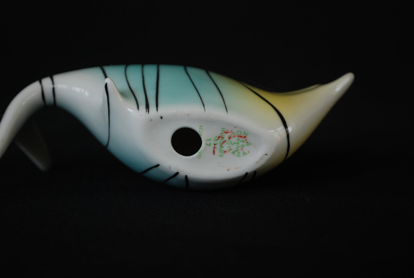 Preorder " Lip vis " van de Hollohaza Porselein fabriek