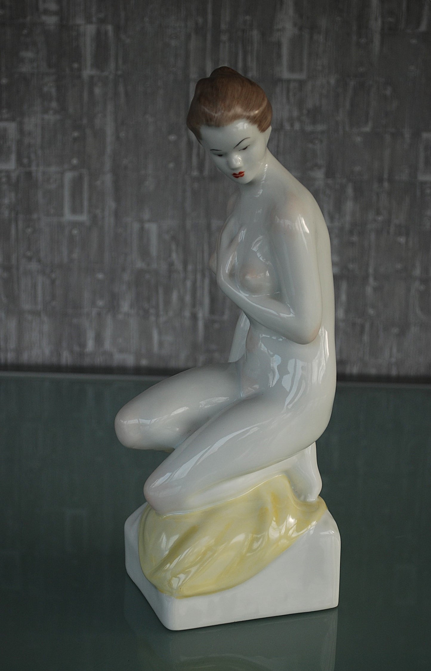 Preorder Vrouw naakt geknield Beeldhouwer Sandor Olah