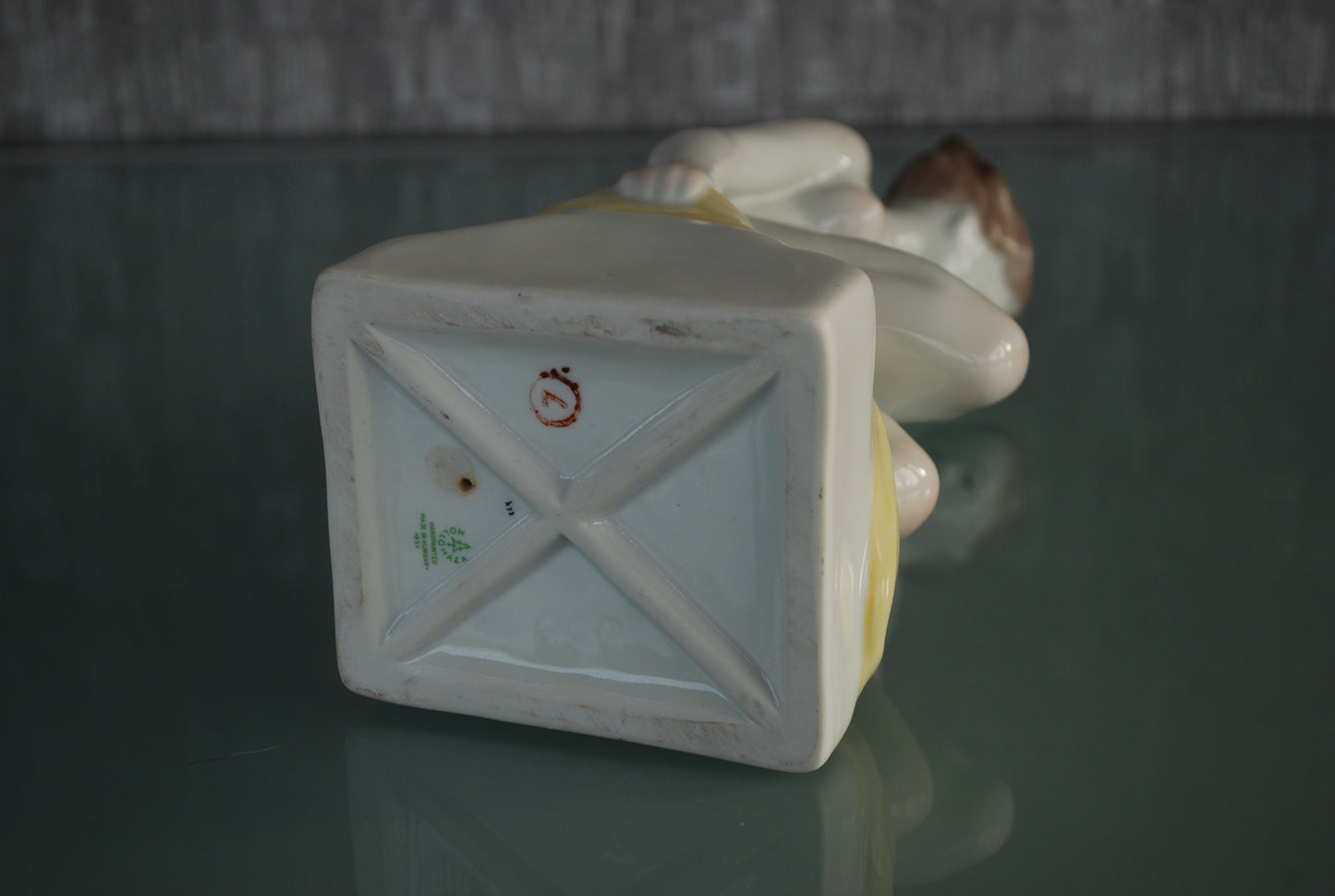 Preorder Vrouw naakt geknield Beeldhouwer Sandor Olah