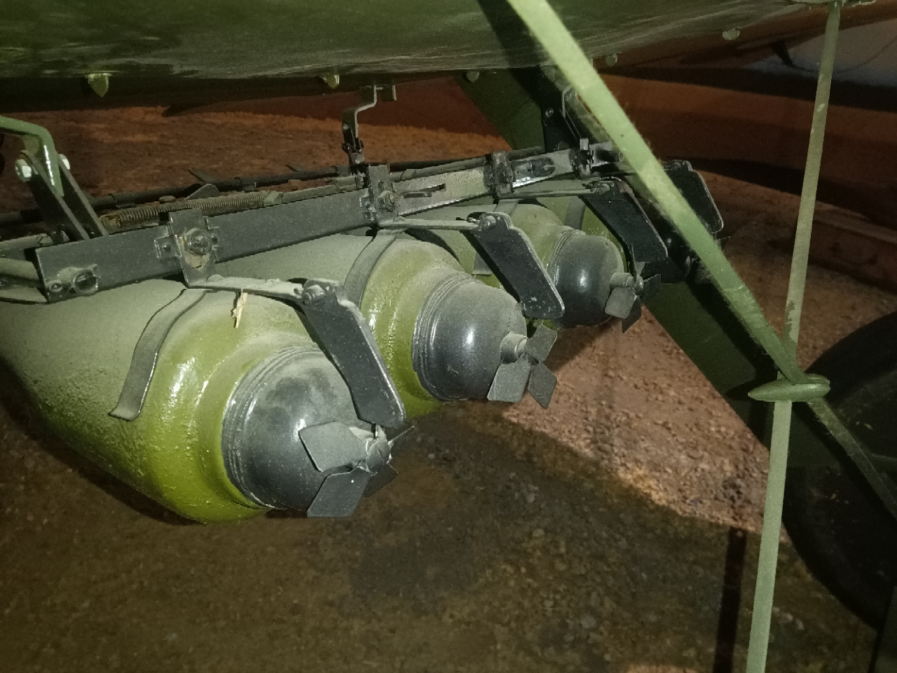 Luchtmacht Officiersmess Bom Bier tap Zwaar verchroomd