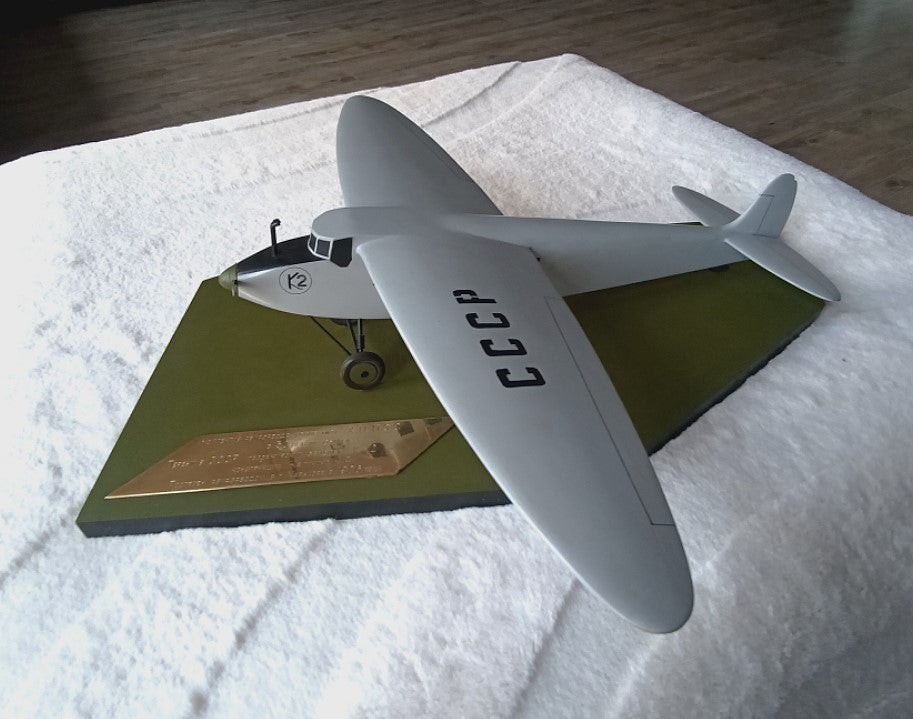 Kalinin, de eerste passagiers vliegtuig van de Sovjet unie. GROOT model !