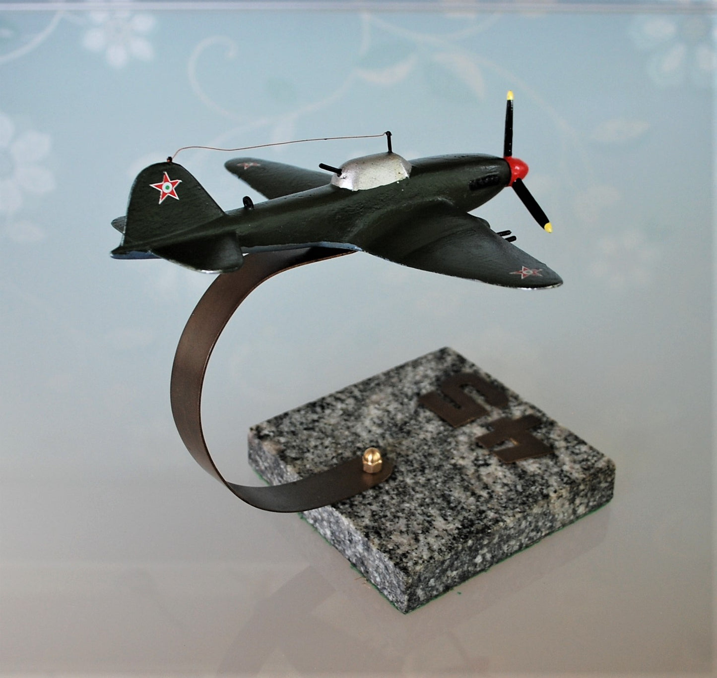 Iljoesjin Il-10 NAVO Code name ; Beast