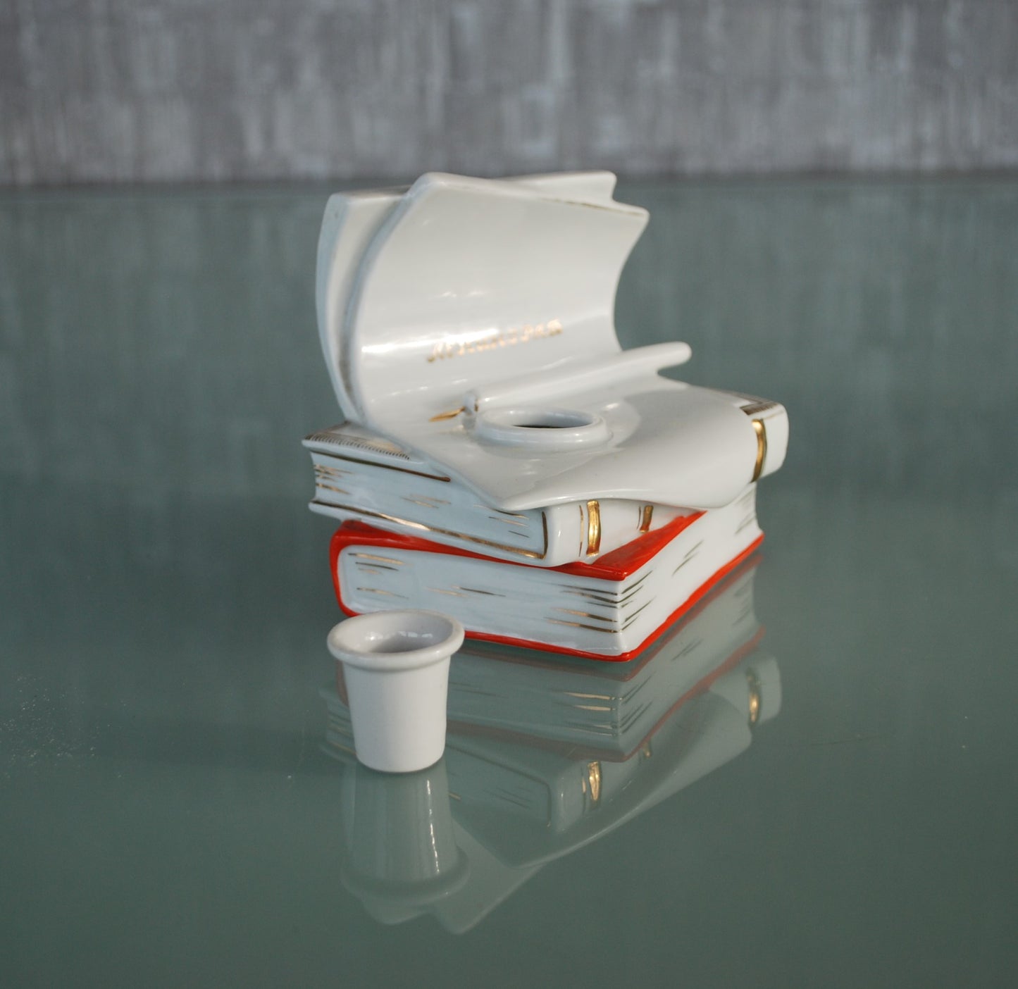 Preorder Inktpot boeken Leningrad van Lomonosov porselein fabriek