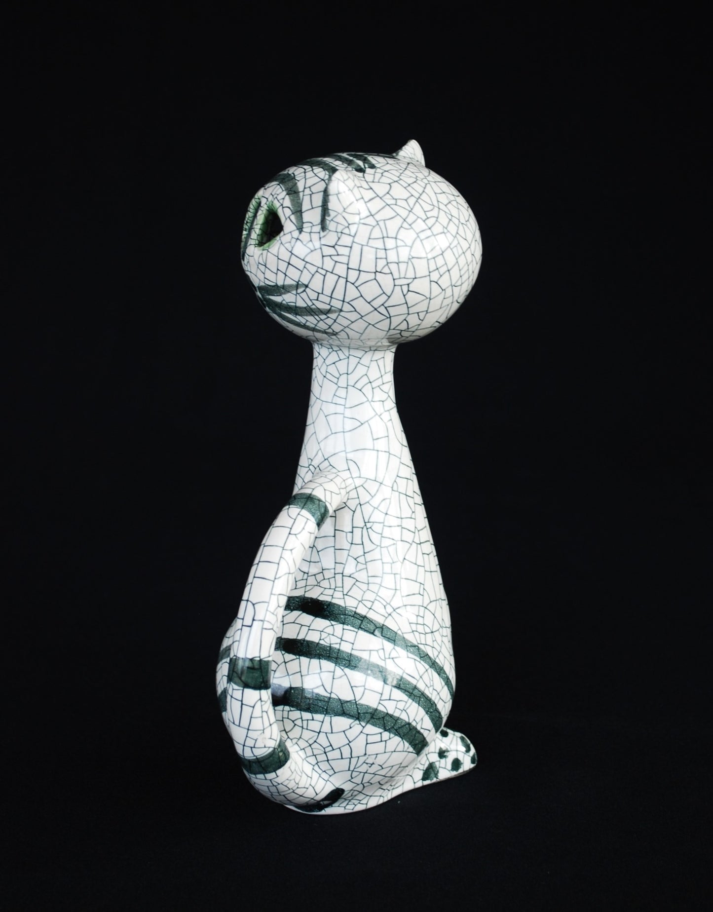 Livia Gorka - Zittend Kat