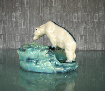 Pre order Art Deco Ditmar Urbach ijsbeerschaal, Tsjechoslowaaks keramisch beeld uit de jaren 30