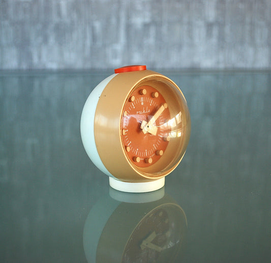 Preorder Klok Space age made in GDR  DDR Oost Duitsland