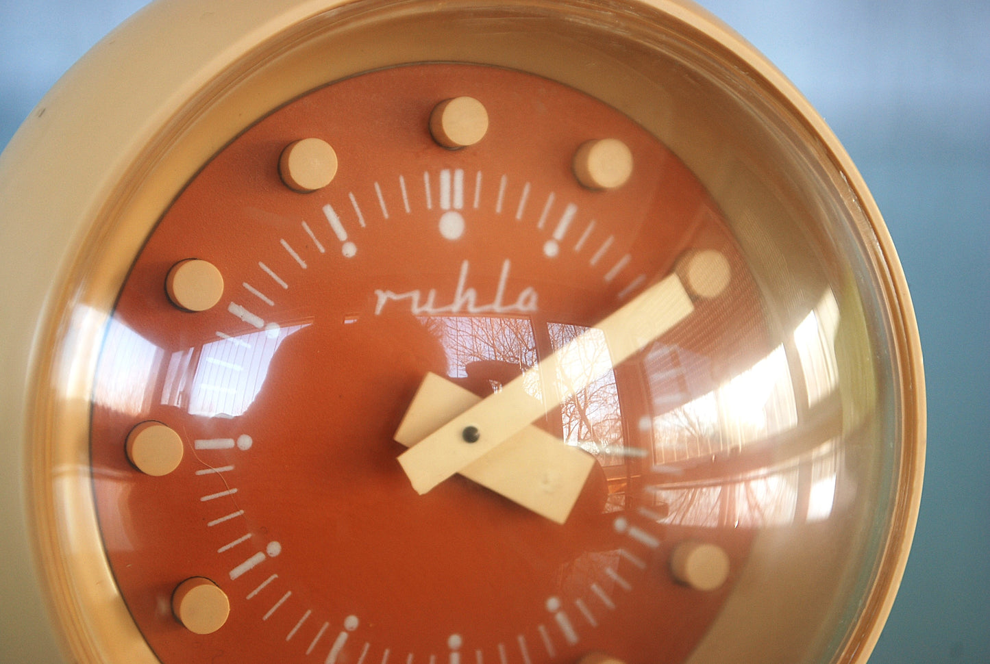 Preorder Klok Space age made in GDR  DDR Oost Duitsland