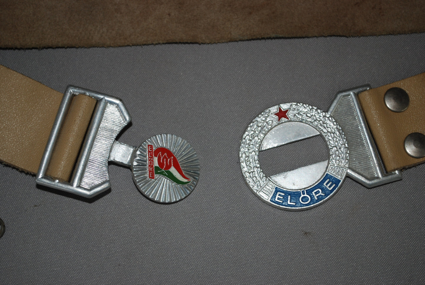 Preorder Tenue riemen van de Komsomol  2 verschillende