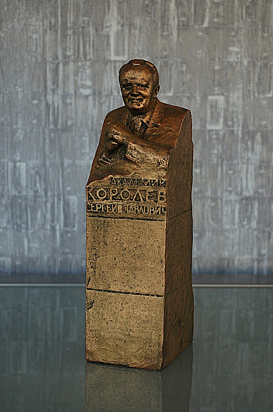 Raket geleerde. Sergei Korolev met sigaar